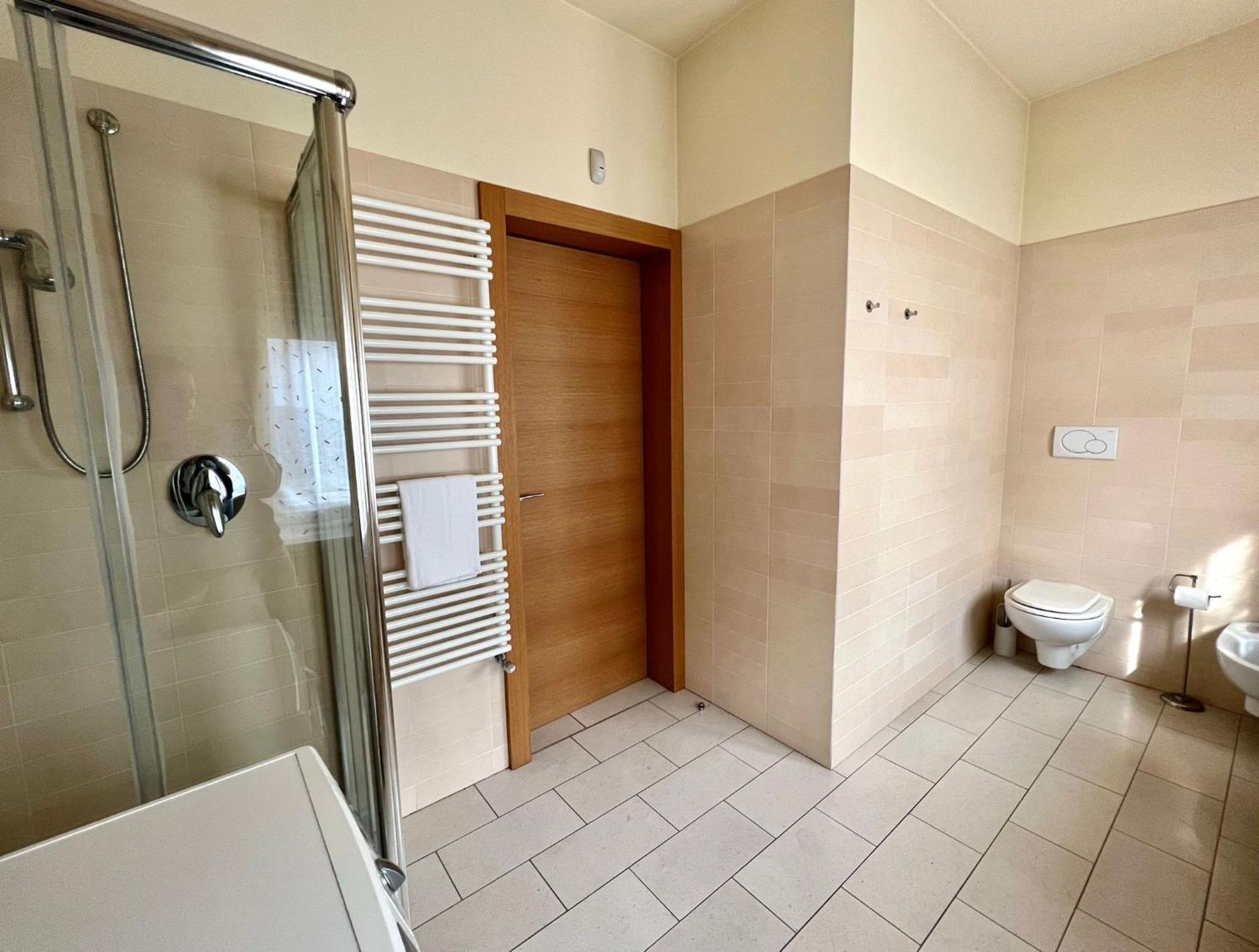 Bergamoinhouse Hotel Ngoại thất bức ảnh