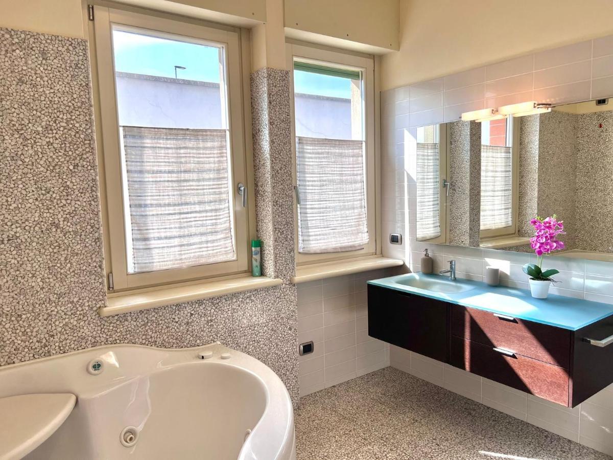 Bergamoinhouse Hotel Ngoại thất bức ảnh
