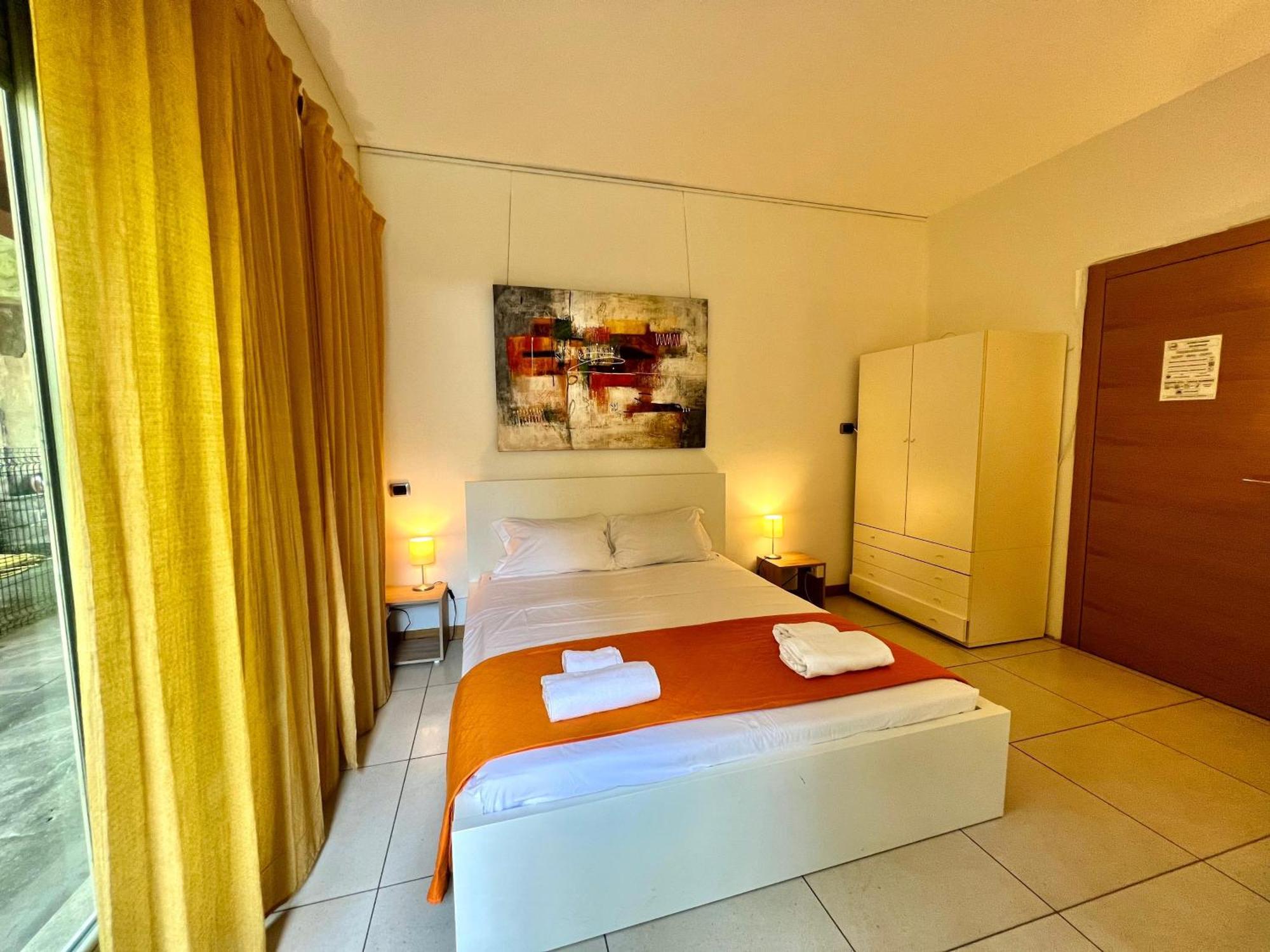 Bergamoinhouse Hotel Ngoại thất bức ảnh
